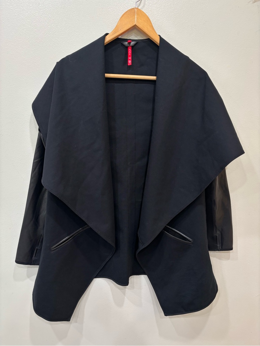 Spanx Drape Front Faux Leather Sleeve Jacket Women’s Size Small